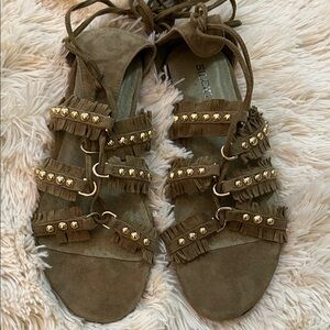 Silent D flat lace-up sandals in green suede with fringe gold-tone dome studs 38